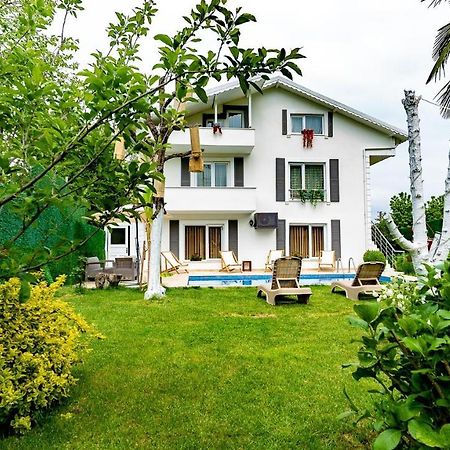 Villa Atlas Muhafazakar Havuzlu, Mustakil Genis Bahceli Sapanca Exterior photo