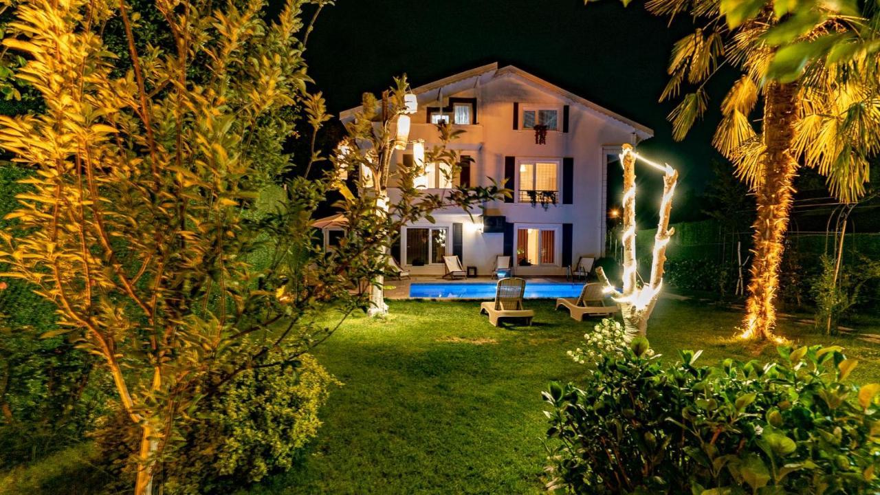 Villa Atlas Muhafazakar Havuzlu, Mustakil Genis Bahceli Sapanca Exterior photo